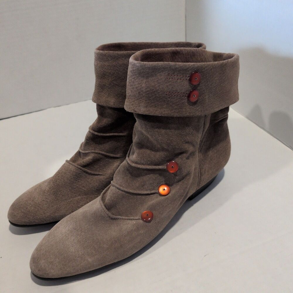 Vintage 1980s Maine Woods Slouchy Suede Ankle Boots Taupe Gray Button 7.5M Yugos